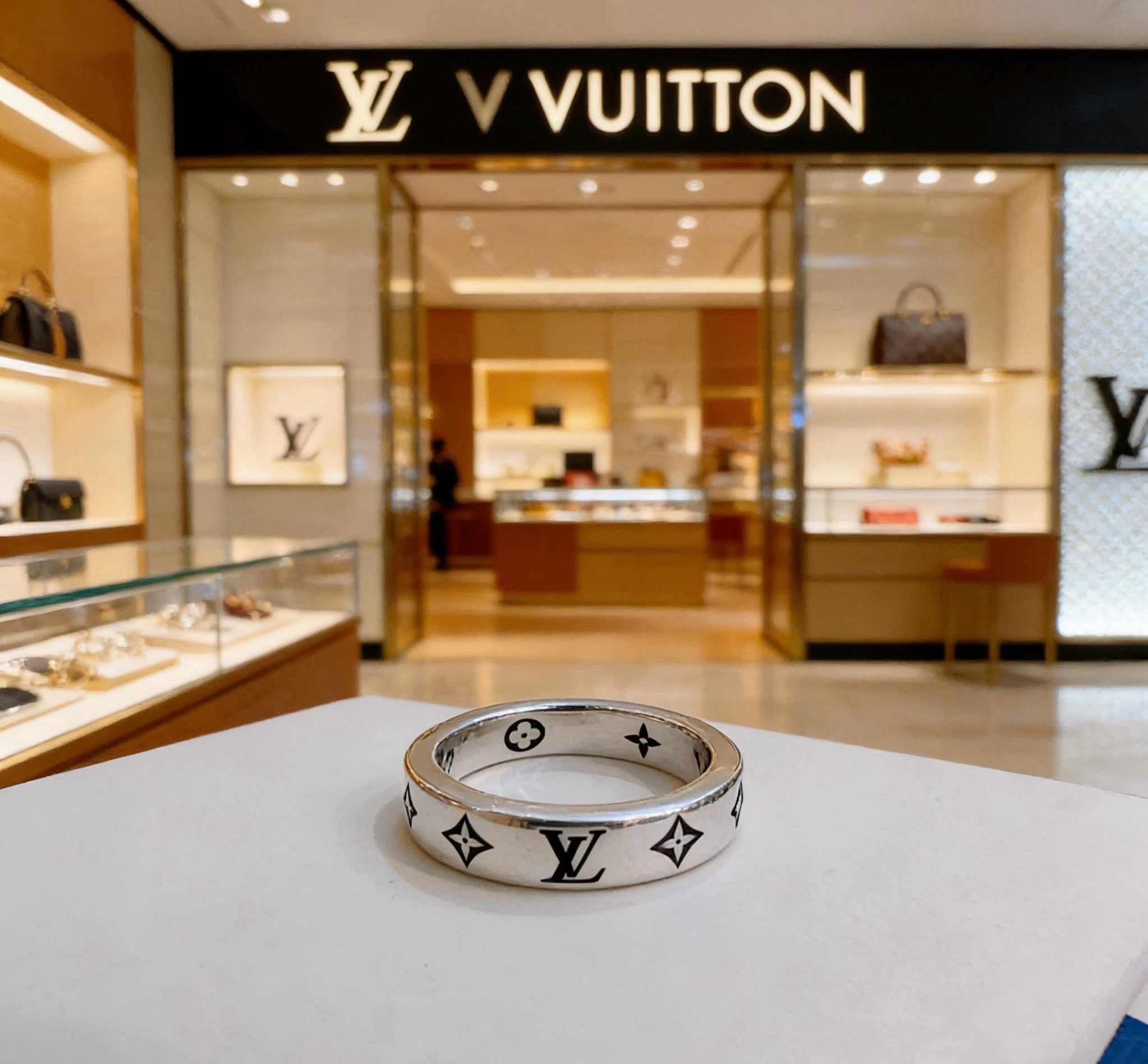Louis Vuitton Silver Ring